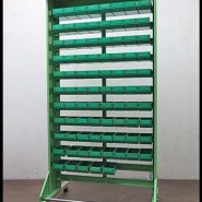 【東京都下引き取り】サカエ パーツ収納ラック 東京都下引き取り】サカエ パーツ収納ラック