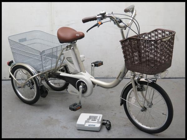 Panasonic電動三輪自転車　BE-ENR836T